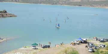 Lago de Potrerillos