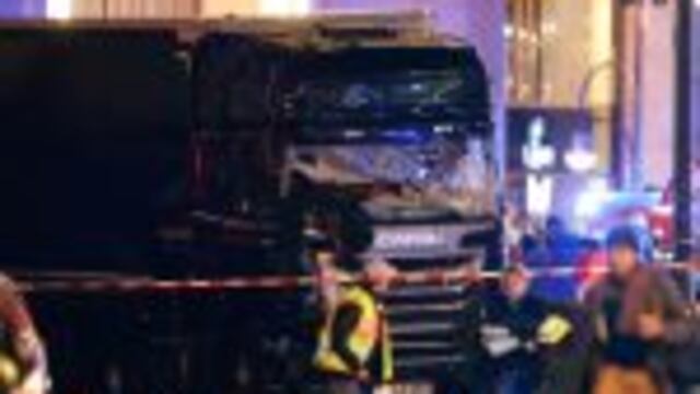 Police work at the site of an accident at a Christmas market on Breitscheidplatz square near the fashionable Kurfuerstendamm avenue in the west of Berlin, Germany, December 19, 2016. A truck ploughed into a crowd close to a Christmas market in the German