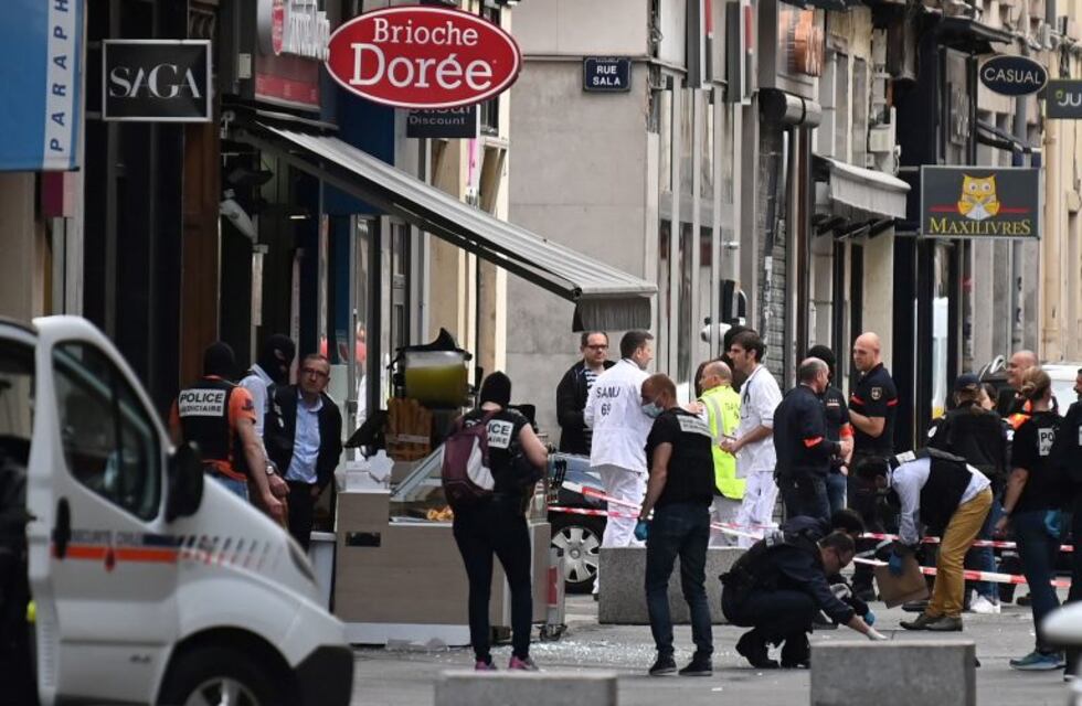 Al menos 13 heridos por la explosión de un paquete bomba en Lyon
