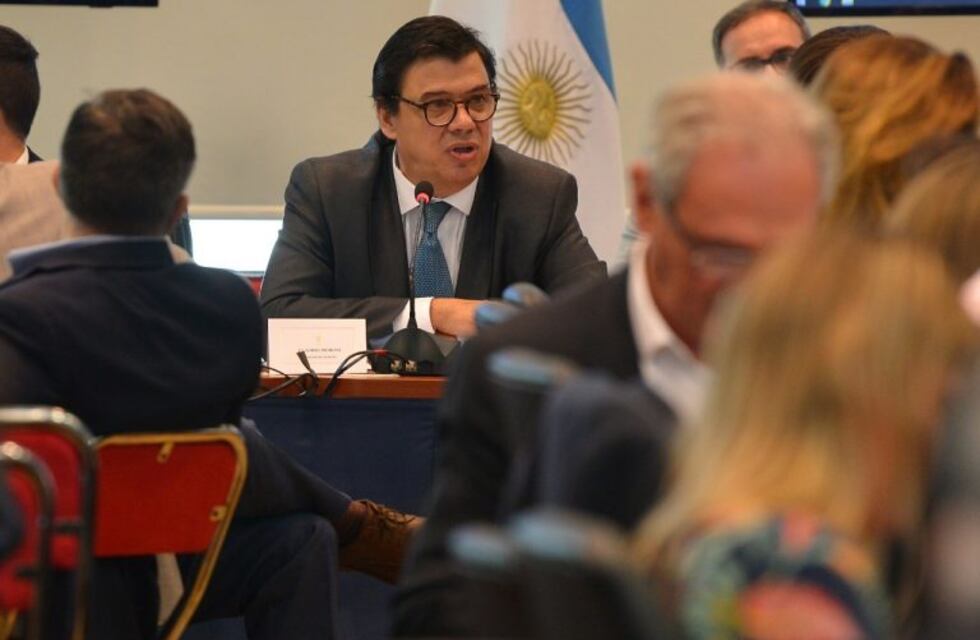 El Gobierno adelantó que la ayuda a empresas y trabajadores continuará “el tiempo que sea necesario”