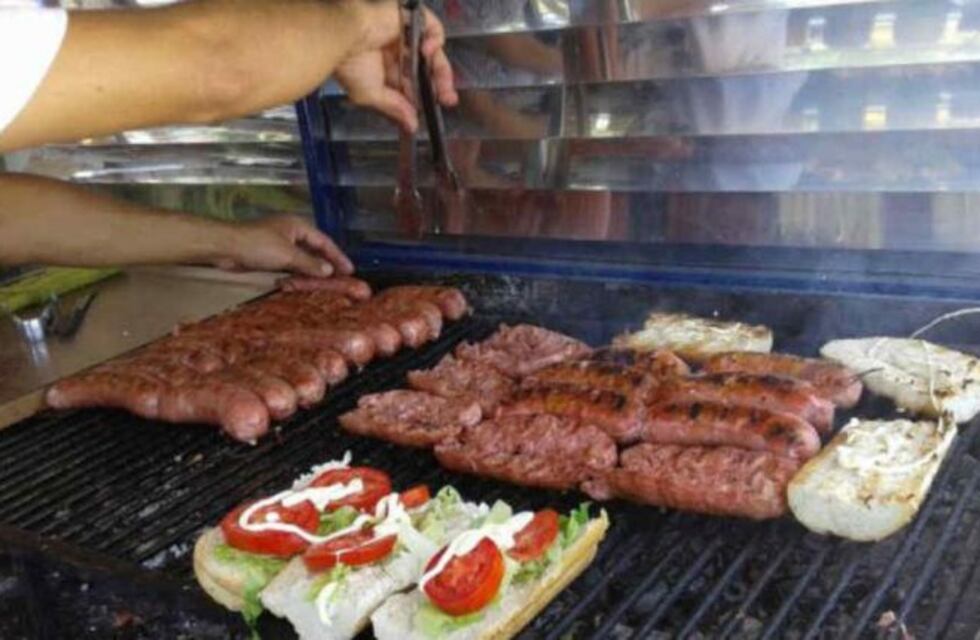 Comienza el Festival Mundial del Humor y del Choripan Cordobés en el Parque Sarmiento