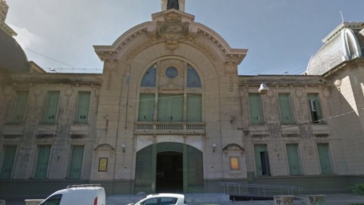 El fiscal ordenó que quederan privados de la libertad y se les formara causa como presuntos autores del delito de tentativa de hurto\u002E