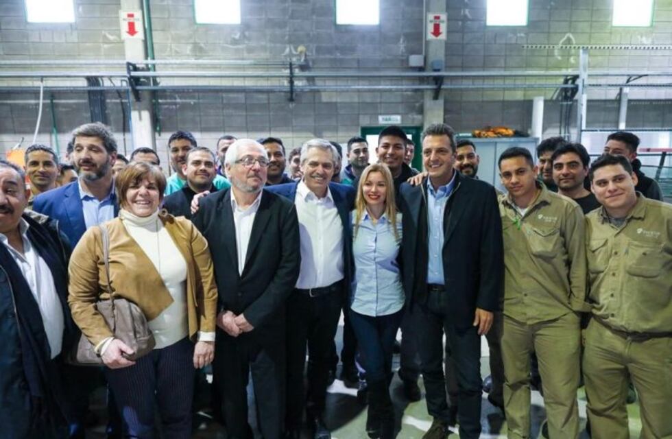 Alberto Fernández, de campaña en la ciudad: "Los cordobeses van a reflexionar su voto"