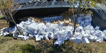 Accidente, camión volcó en las Autopistas de las Serranías Puntanas\u002E