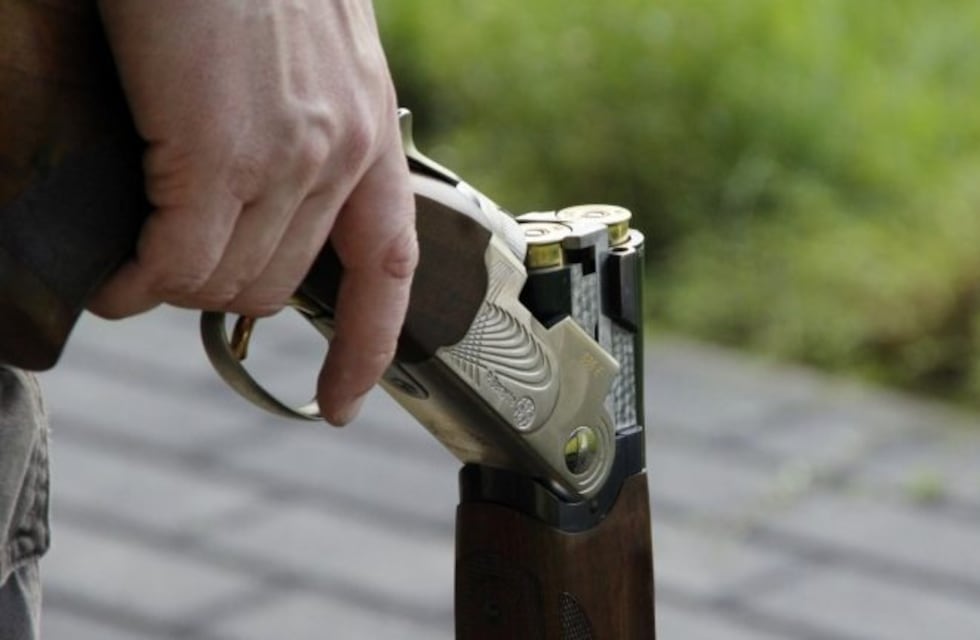 La atacó a tiros, la golpeó con el arma, no pudo matarla y ahora va a juicio