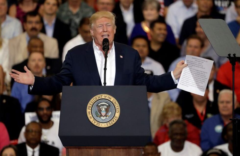 Trump habló tras el furcio sobre el atentado en Suecia y culpó a la prensa