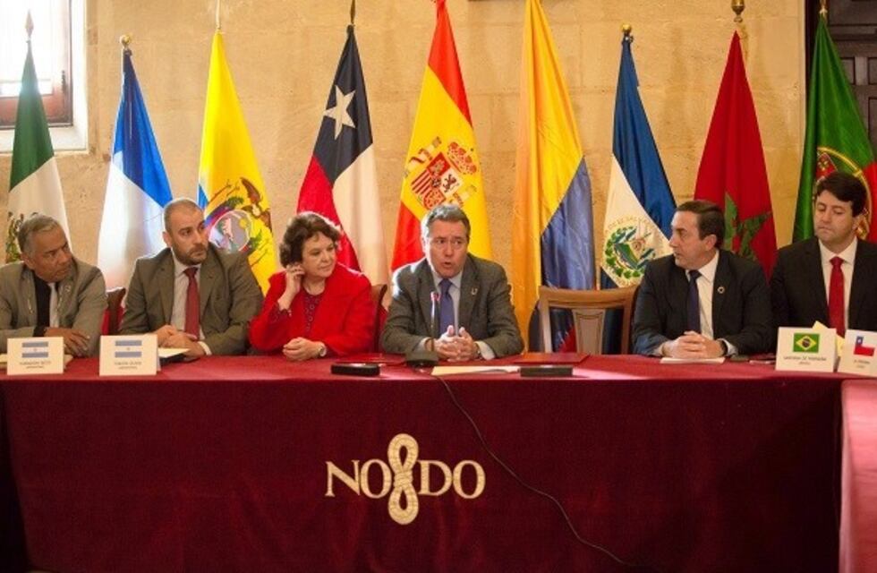 El intendente Prades participó del Encuentro de Red Mundial en el Palacio de Congresos