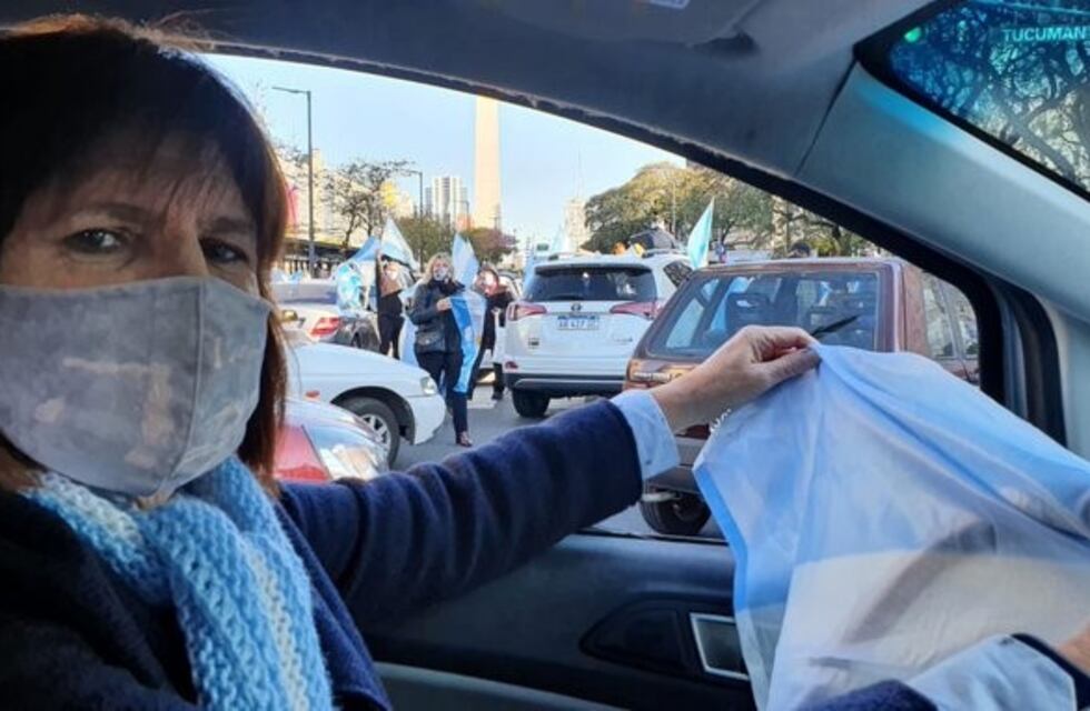 Patricia Bullrich después de la movilización: "El Gobierno en vez de abrirse y escuchar se ha cerrado cada vez más"