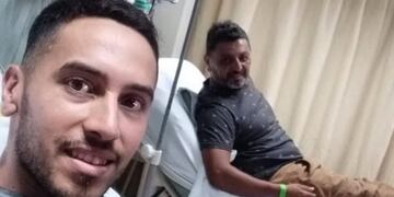 Horacio y su hijo se sacaron una última selfie antes la intervención\u002E (@ggonzaherrera)