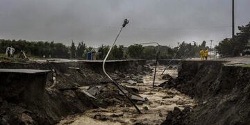 A general view of damage caused by heavy rains in the city of Comodoro Rivadavia, Chubut province, southern Argentina, on April 2, 2017.nRecord heavy rainfall over the past few days in several regions of Argentina has caused flooding and damage in a numbe