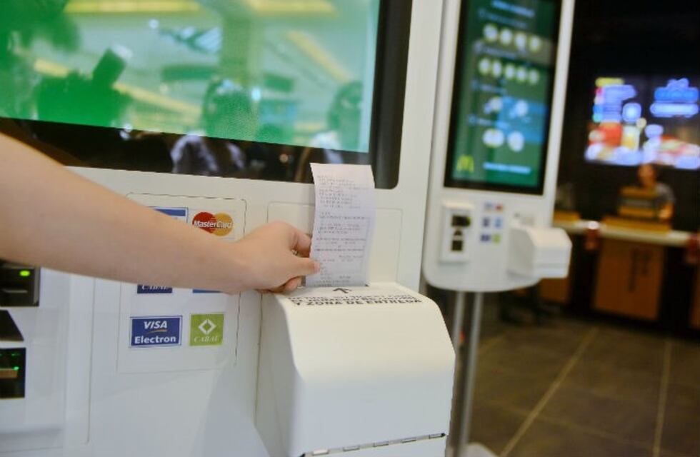 Se abre otro local de comidas rápidas con experiencia digital en Córdoba