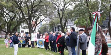 Italianos pidieron a Capitanich que la plaza \