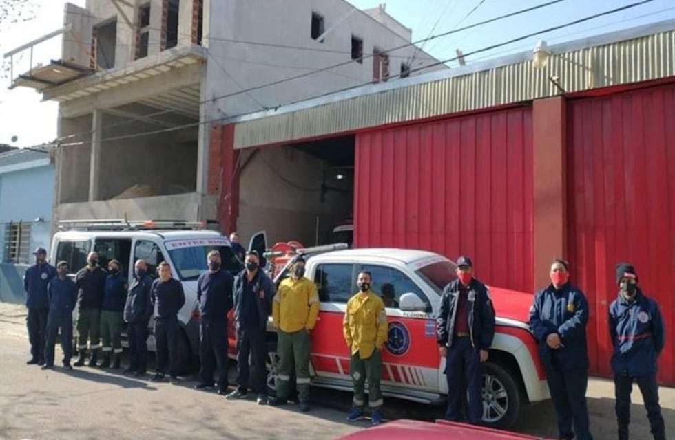 16 brigadistas entrerrianos viajaron a Córdoba para colaborar en la batalla contras los incendios
