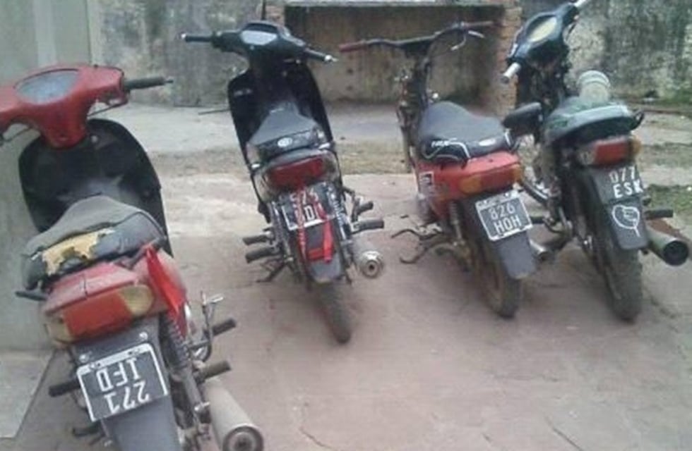 Entraron al patio de una comisaría y robaron tres motos