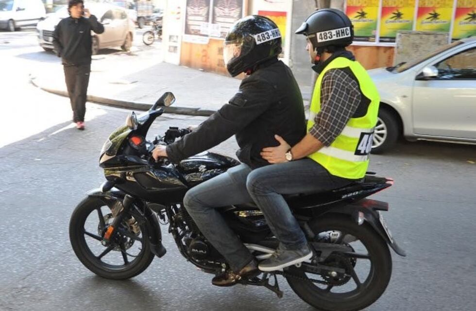 Reaparecen las mototaxis en Paraná ante la falta de colectivos