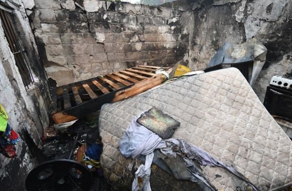 Conmovedor gesto de amor en la escuela a la que asistían dos niñas rosarinas fallecidas en un incendio