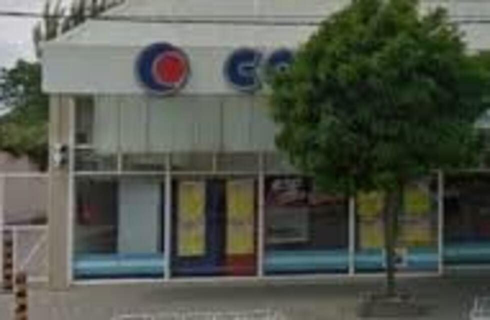 Fueron detenidos cuando estaban robando en el depósito de un supermercado