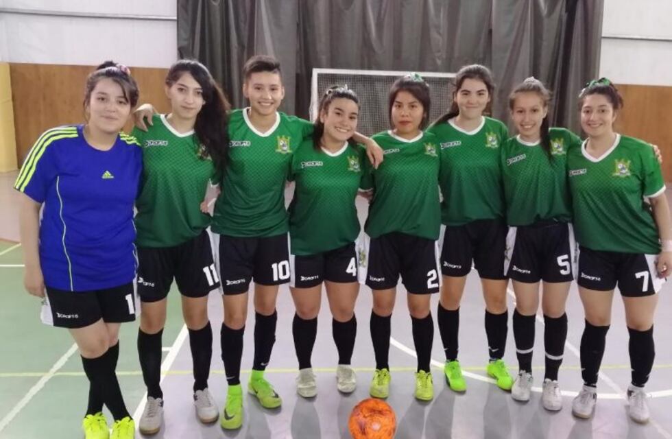 Escuela Municipal se prepara para el Torneo Patagónico femenino