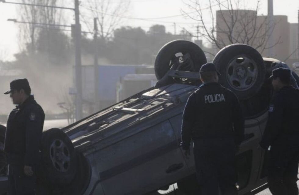 Volcó una camioneta en Tunuyán: un muerto