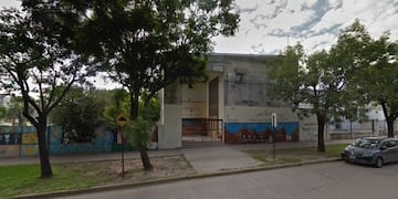 La escuela Constituyentes de Santa Fe fue una de las 20 asaltadas en el Gran Santa Fe desde la irrupción de la pandemia\u002E (Archivo)