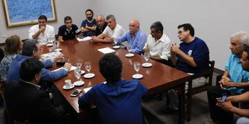 Los representantes de taxis y remises le plantearon sus inquietudes a los concejales\u002E