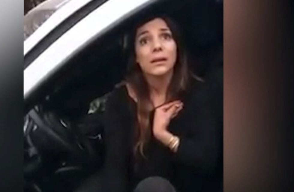 Una mujer chocó y amenazó a tres policías: estaba alcoholizada