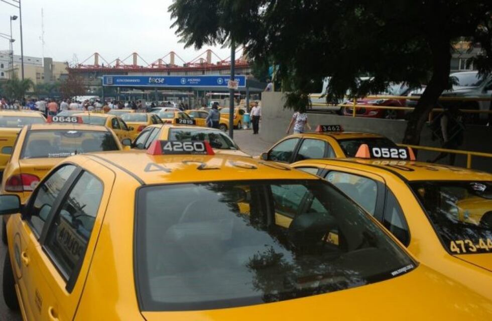 Taxistas de Córdoba marcharán contra las aplicaciones de transporte
