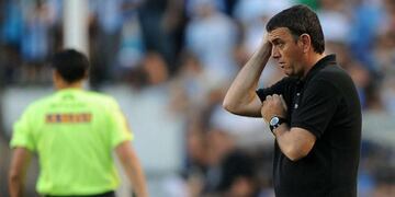 El DT quiere incorporar mediocampista