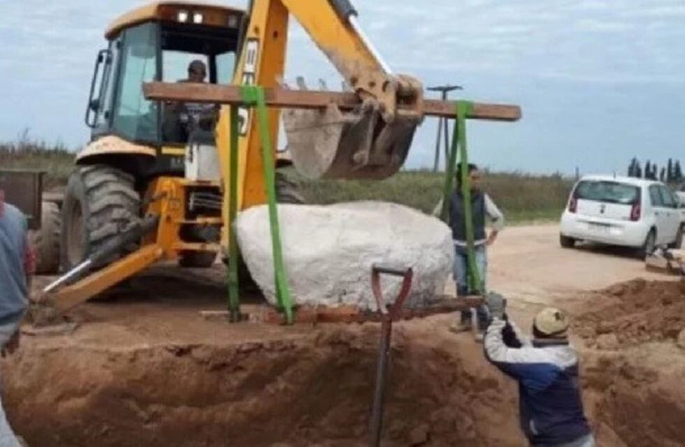 Encontraron restos fósiles de un gliptodonte en un camino rural
