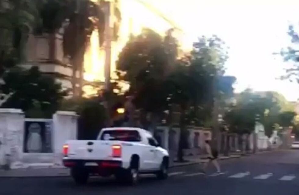 Otra vez estuvieron intermitentes los semáforos de Salta y Ovidio Lagos
