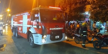 Los bomberos llegaron cuando la situación estaba bajo control pero con mucho humo