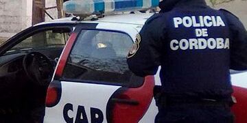 Quisieron robarle a un policía\u002E