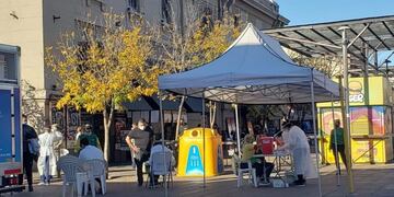 De los 20 casos confirmados este domingo, 14 son de la zona del Mercado Norte\u002E Y ya son 19 los contagiados por el brote\u002E