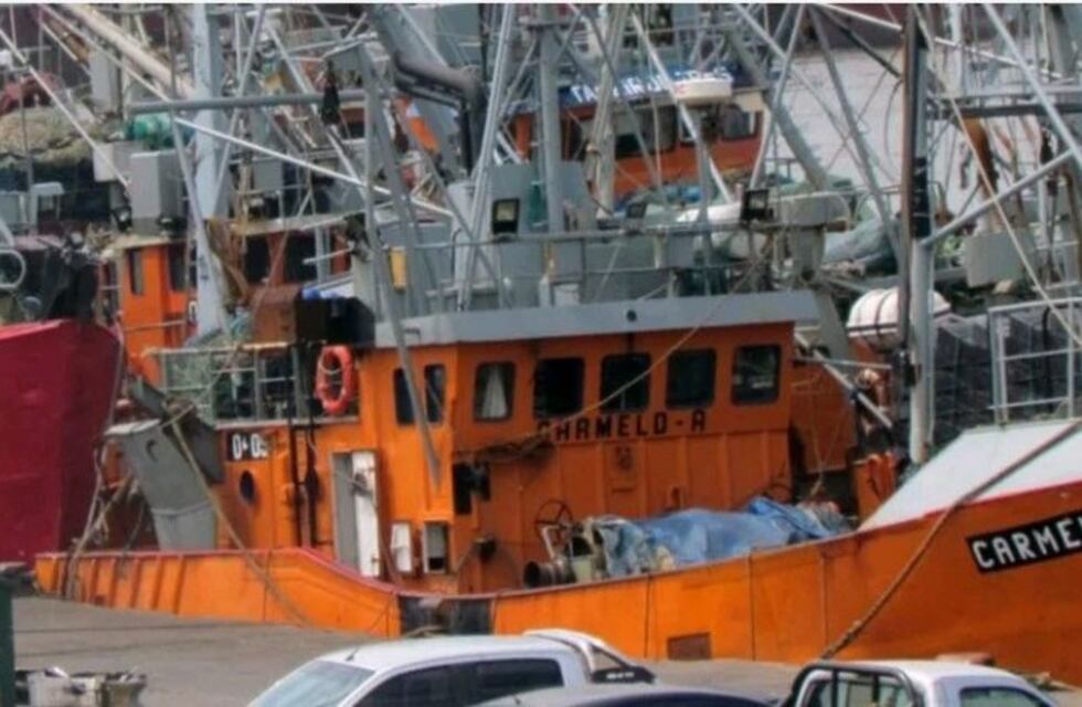 Se hundió un buque y todos sus tripulantes fueron rescatados por otra embarcación