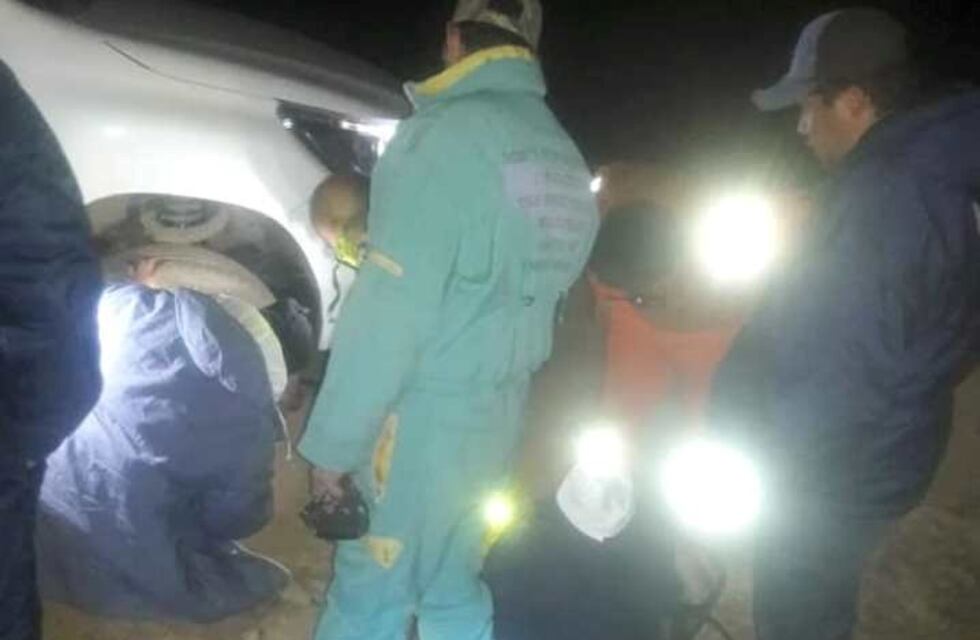 Rescataron a una pareja que quedó varada en La Rioja