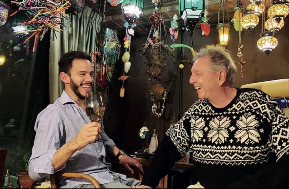 Pepe Cibrián presentó a su novio 46 años menor que él