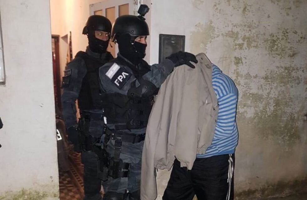 Era camionero...y además dealer de drogas, fue detenido