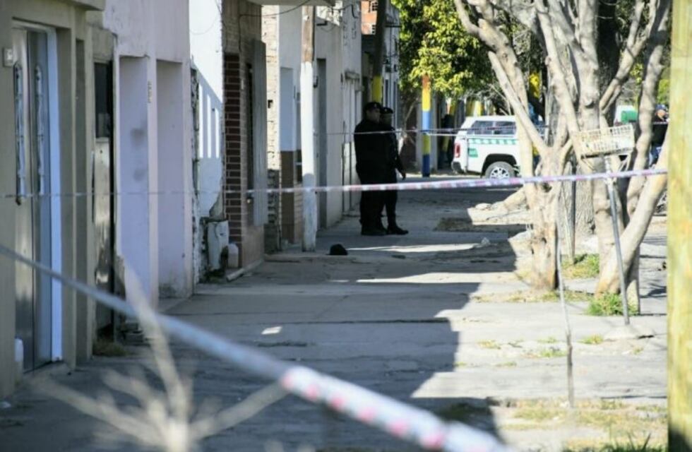 Mujer policía de civil le disparó en la cara  un joven e investigan si se trató de un intento de asalto