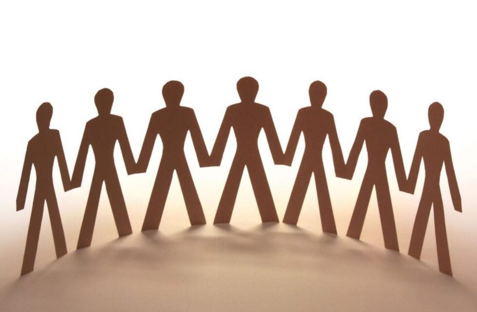 Día del Amigo: lo bueno y lo malo de tener amigos en el trabajo