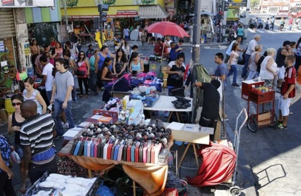 Los manteros desalojados en Once acordaron con el Gobierno porteño un traslado a Balvanera