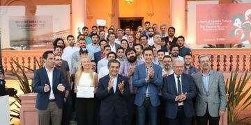 La Provincia entregó distinciones a emprendedores cordobeses\u002E Manuel Calvo participó del acto\u002E