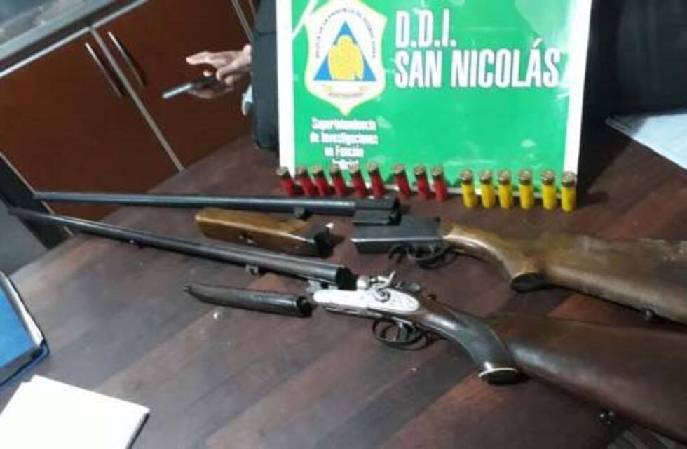 Secuestraron armas y un auto en el marco de una investigación por robo