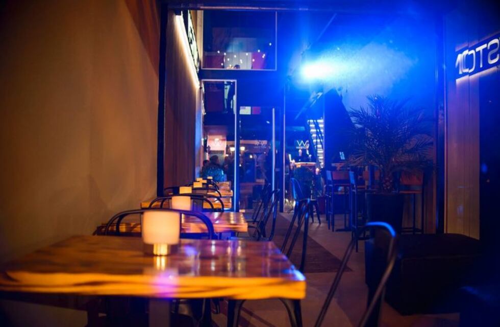 Abrió "Weston Chill" Bar, Café y Fuego, con terraza cervecera