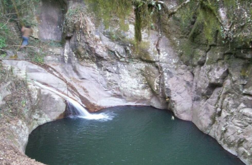 Encontraron muerto al joven que había caído en las cascadas de Los Pizarros