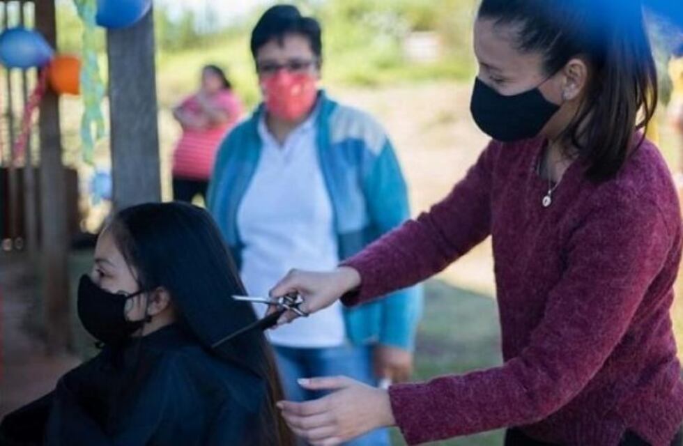 Cambiamos el Look de los Niños se hizo presente en el barrio 14 de febrero
