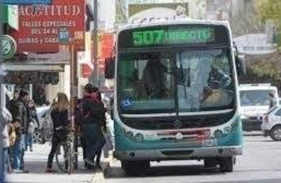 Belgrano y Zeballos cerradas al tránsito vehicular y cambios de recorrido para algunos colectivos