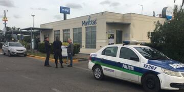 Le robaron 20\u002E000 dólares a Hernán Piquín en una salidera bancaria\u002E