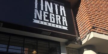 Cerró la vinería Tinta Negra