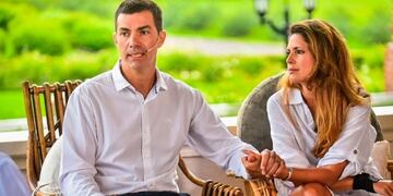 Urtubey, junto a su esposa\u002E Sueña con un gobierno parlamentario\u002E (CIMECO)
