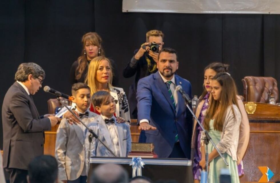 Asumió Walter Vuoto su segundo mandato al frente del municipio